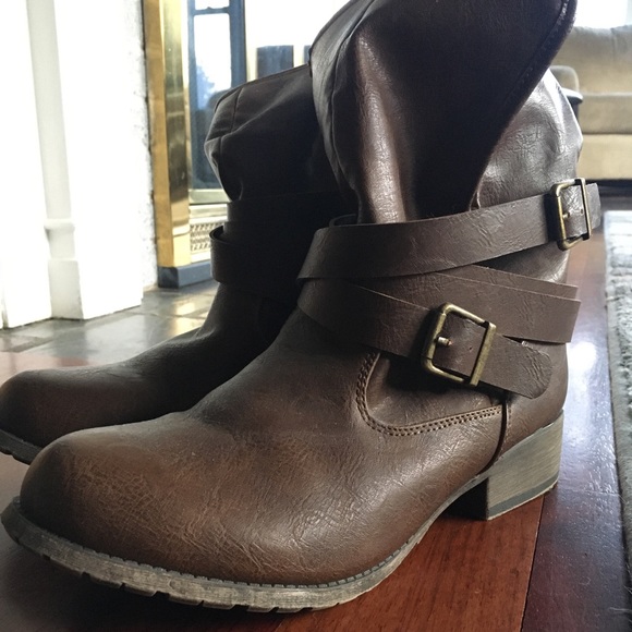 Boot-ilicious - Picture 1 of 7